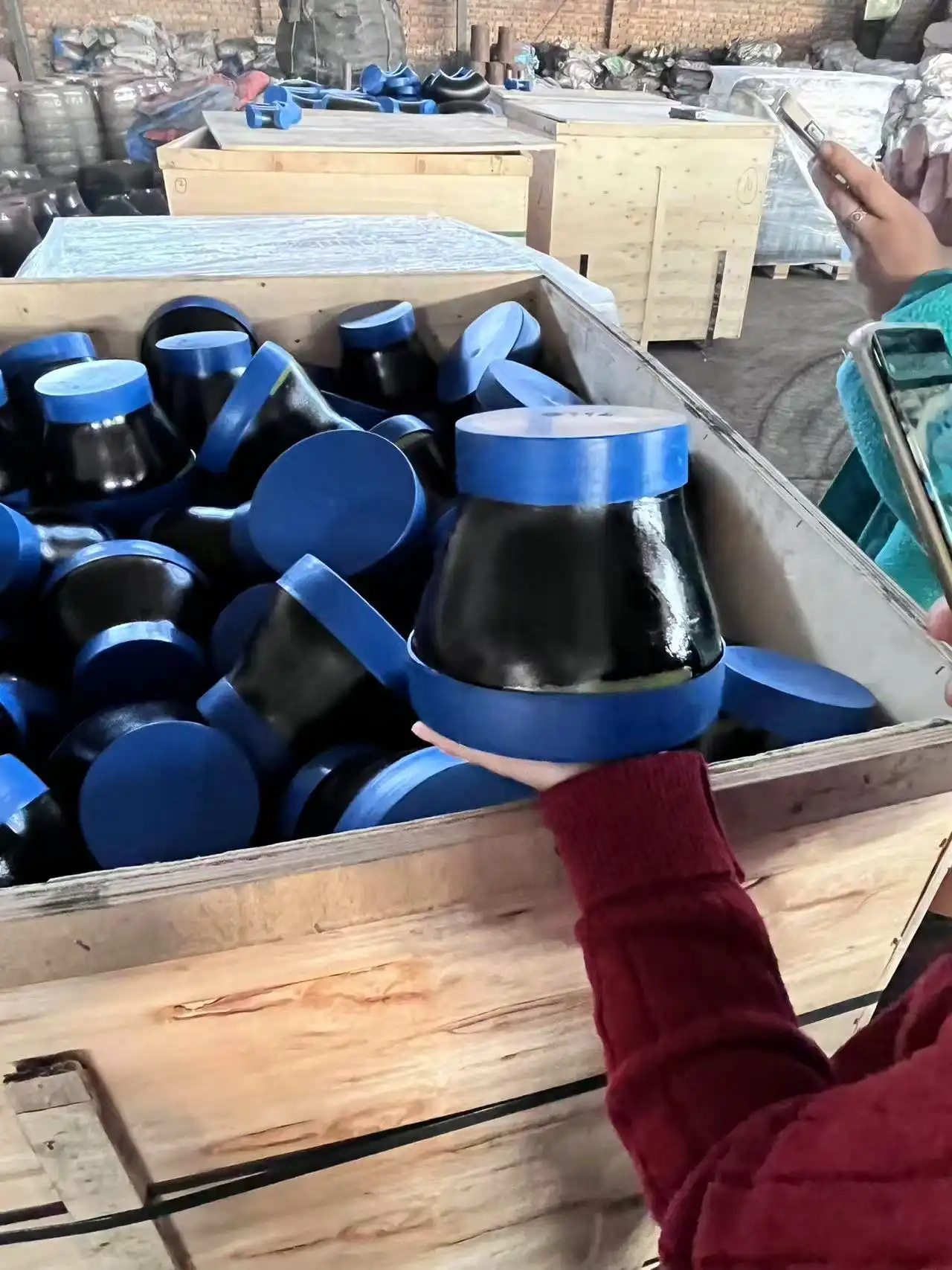 How to decide between carbon steel and alloy steel fittings for cryogenic service?